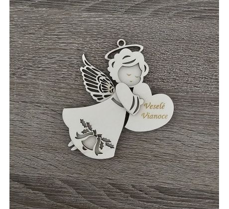 Drevený anjelik so srdiečkom 2